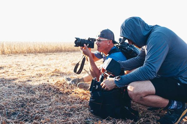 Behind the scenes on a Mahr Images production
