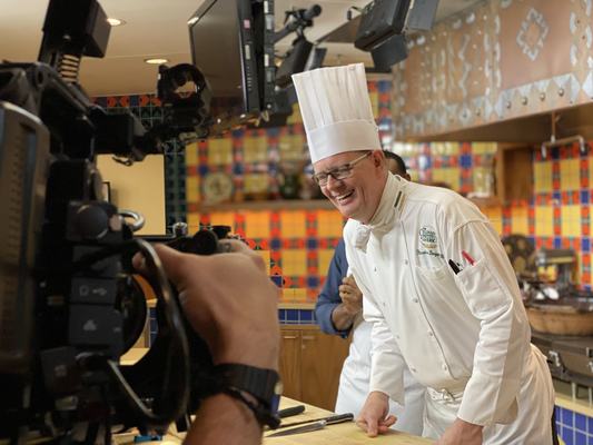 Behind the scenes on a Mahr Images production
